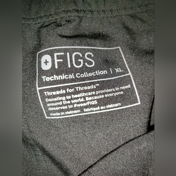 🔥FIGS Scrubs: Bundle 2 for $38 Mix & Match any Single listed Tops or Bottoms 🔥 - Picture 3 of 15
